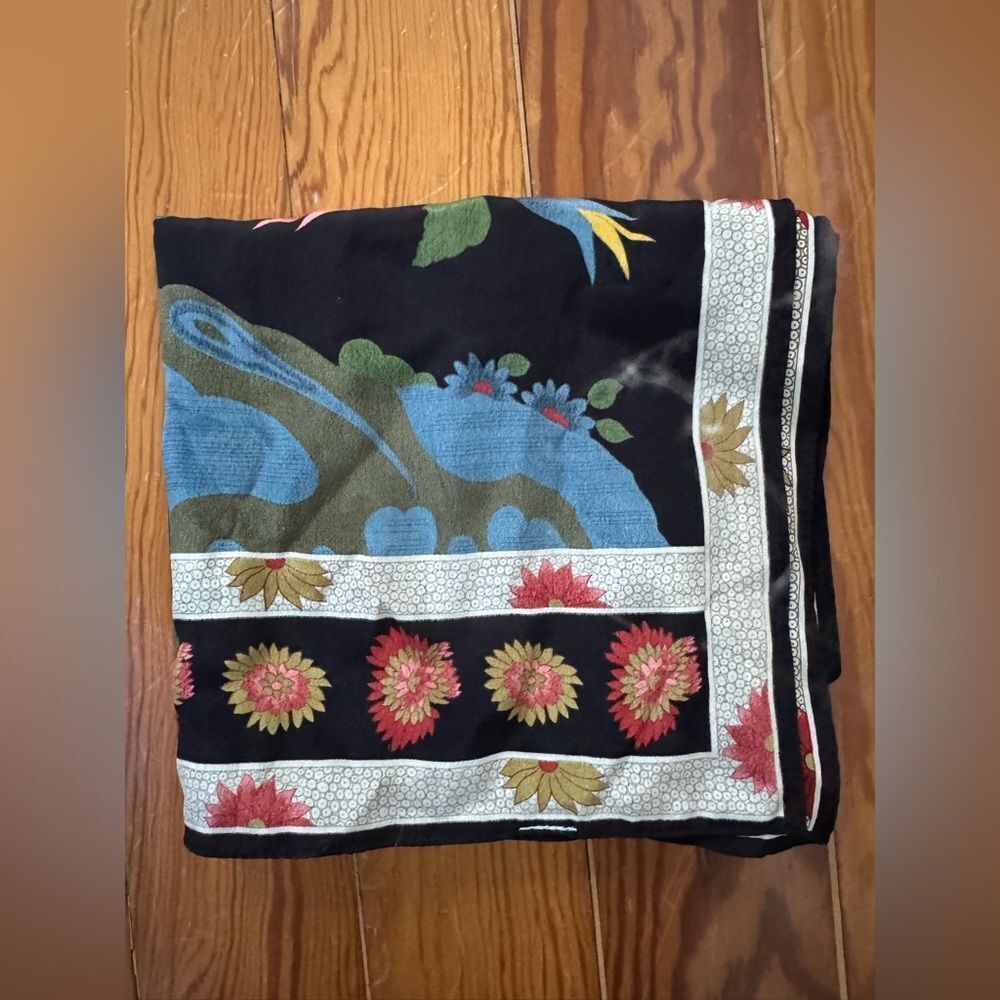 MOMA Scarf